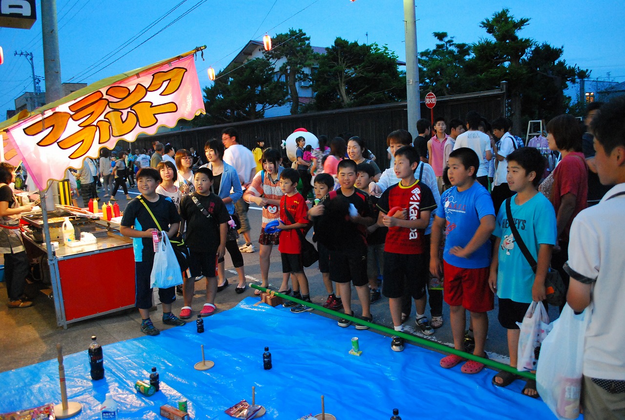 第22回鶴田本町「夕鶴まつり」が2013年7月20日に開催されました。